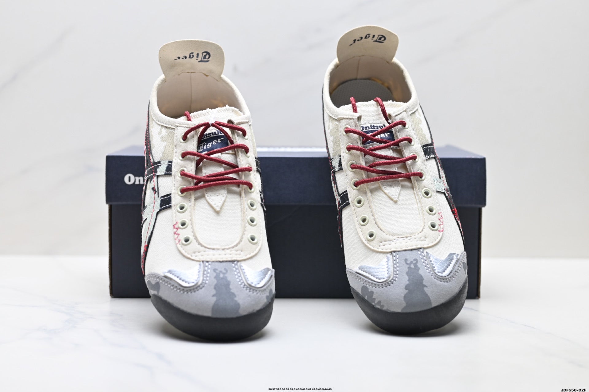 Onitsuka Tiger Mexico 66 Slip-On Casual Sneakers