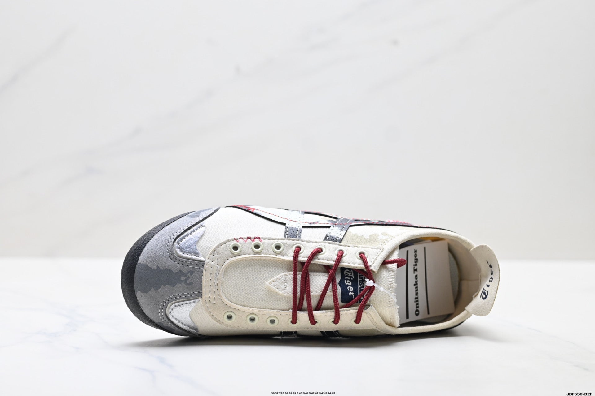 Onitsuka Tiger Mexico 66 Slip-On Casual Sneakers