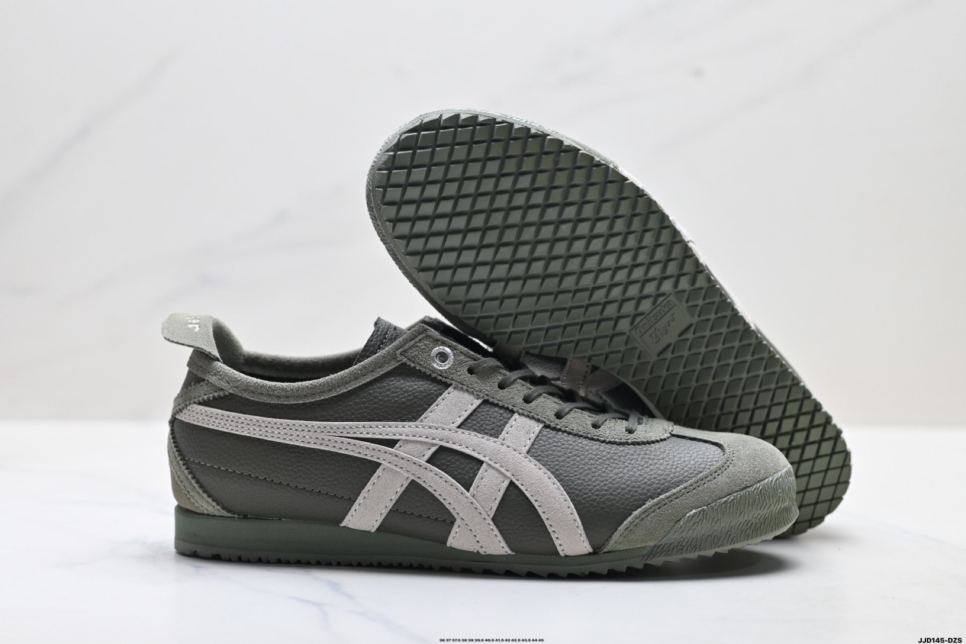 Onitsuka Tiger MEXICO 66 DELUXE NIPPON MADE Sneakers