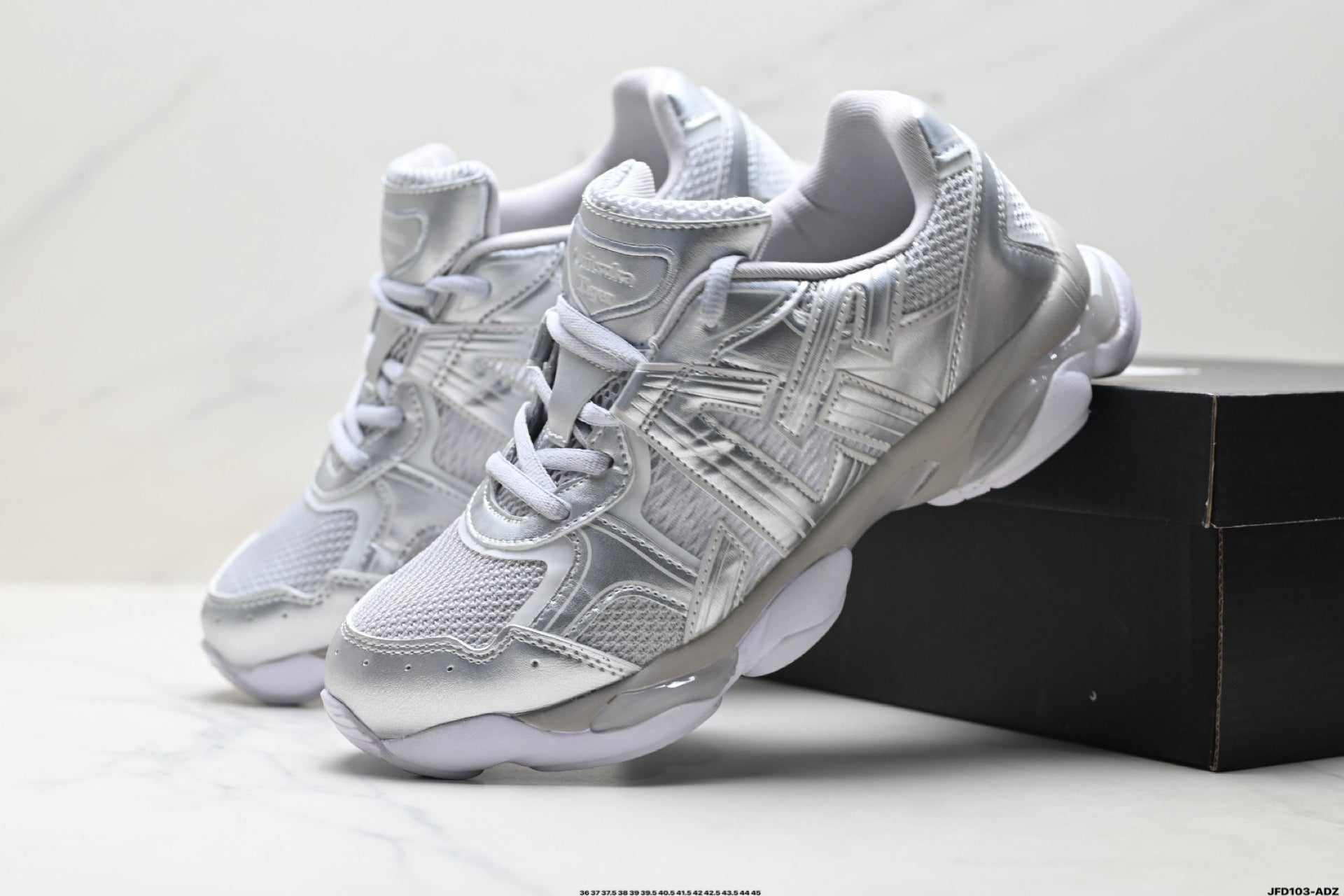 Onitsuka Tiger ULTI RS TIGRUN Low-Top Sneakers