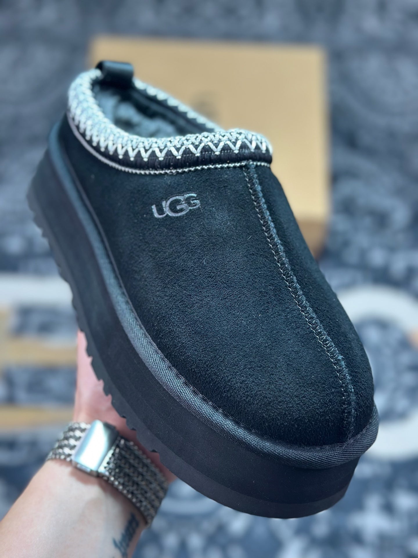UGG Tazz Platform Snow Boots
