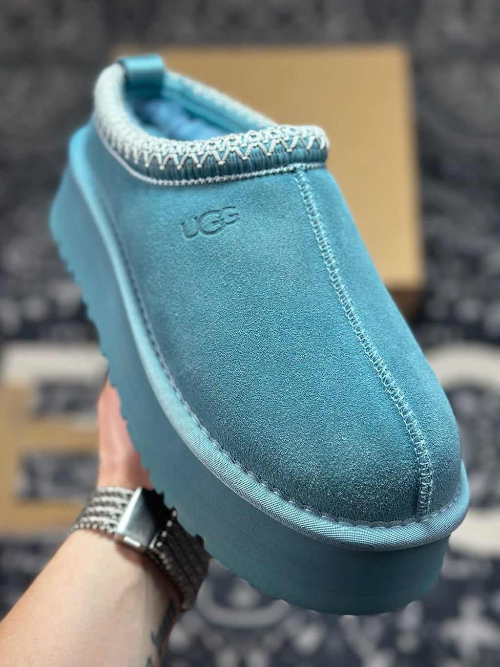 UGG Tazz Platform Snow Boots