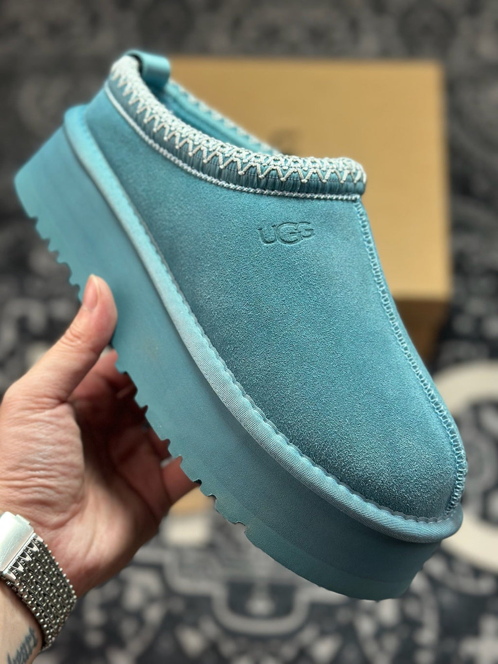 UGG Tazz Platform Snow Boots