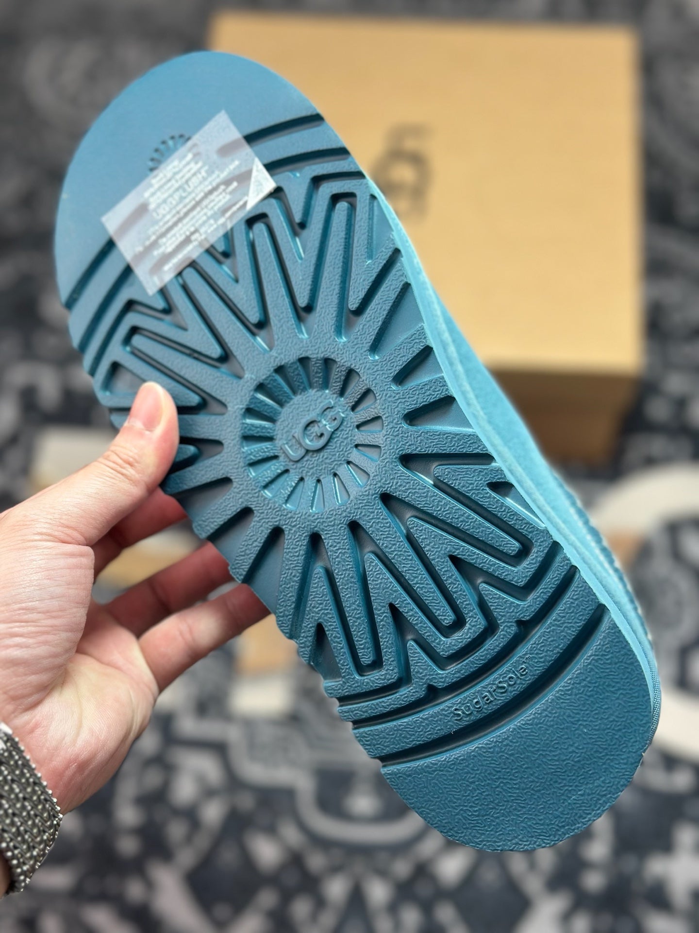 UGG Tazz Platform Snow Boots