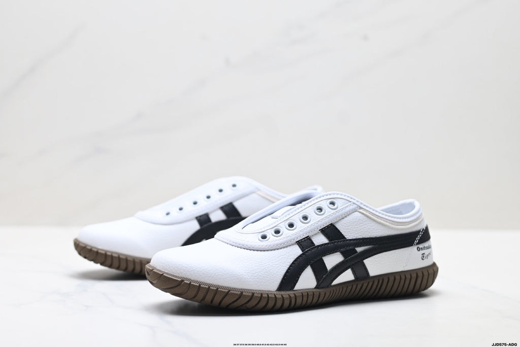 Onitsuka Tiger TSUNAHIKI Slip-On Casual Sneakers