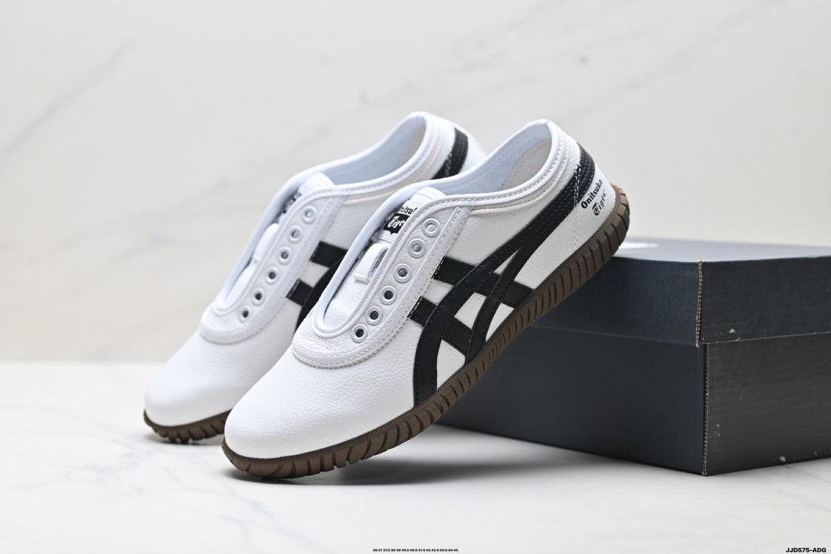Onitsuka Tiger TSUNAHIKI Slip-On Casual Sneakers