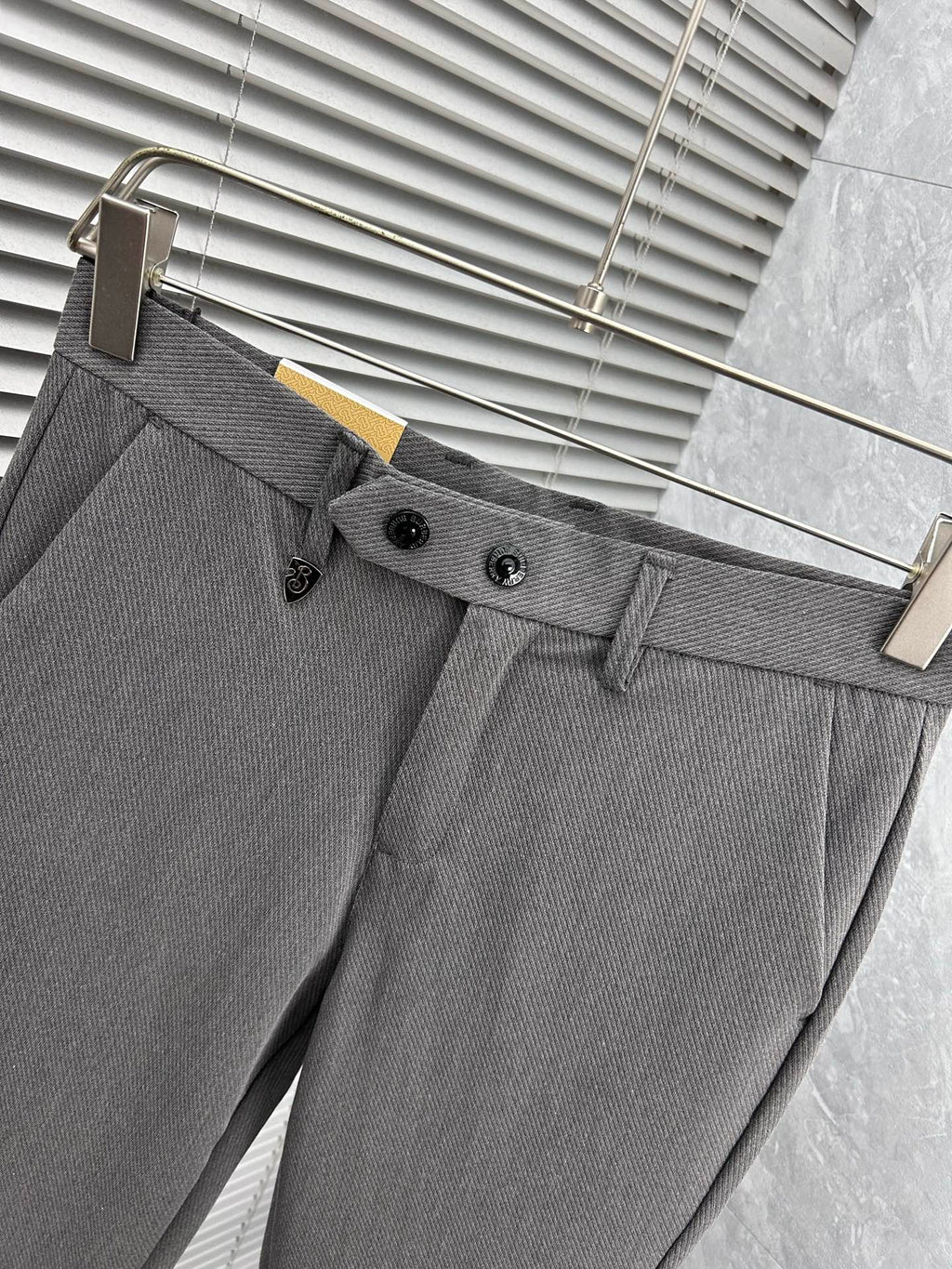 Burberry Tailored Casual Trousers – 2025SS