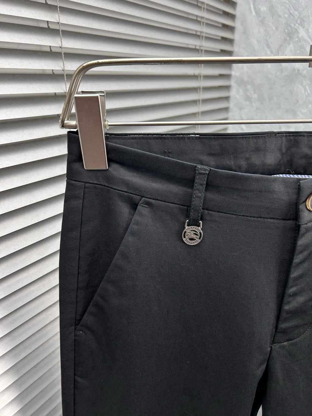 Burberry Tailored Casual Trousers – 2025SS