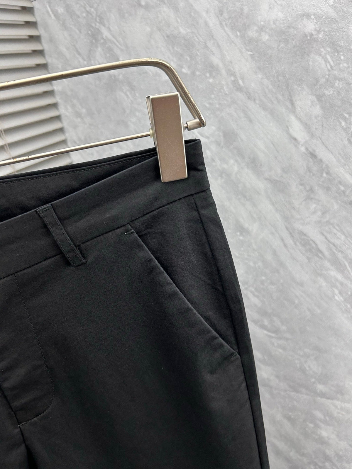 Burberry Tailored Casual Trousers – 2025SS