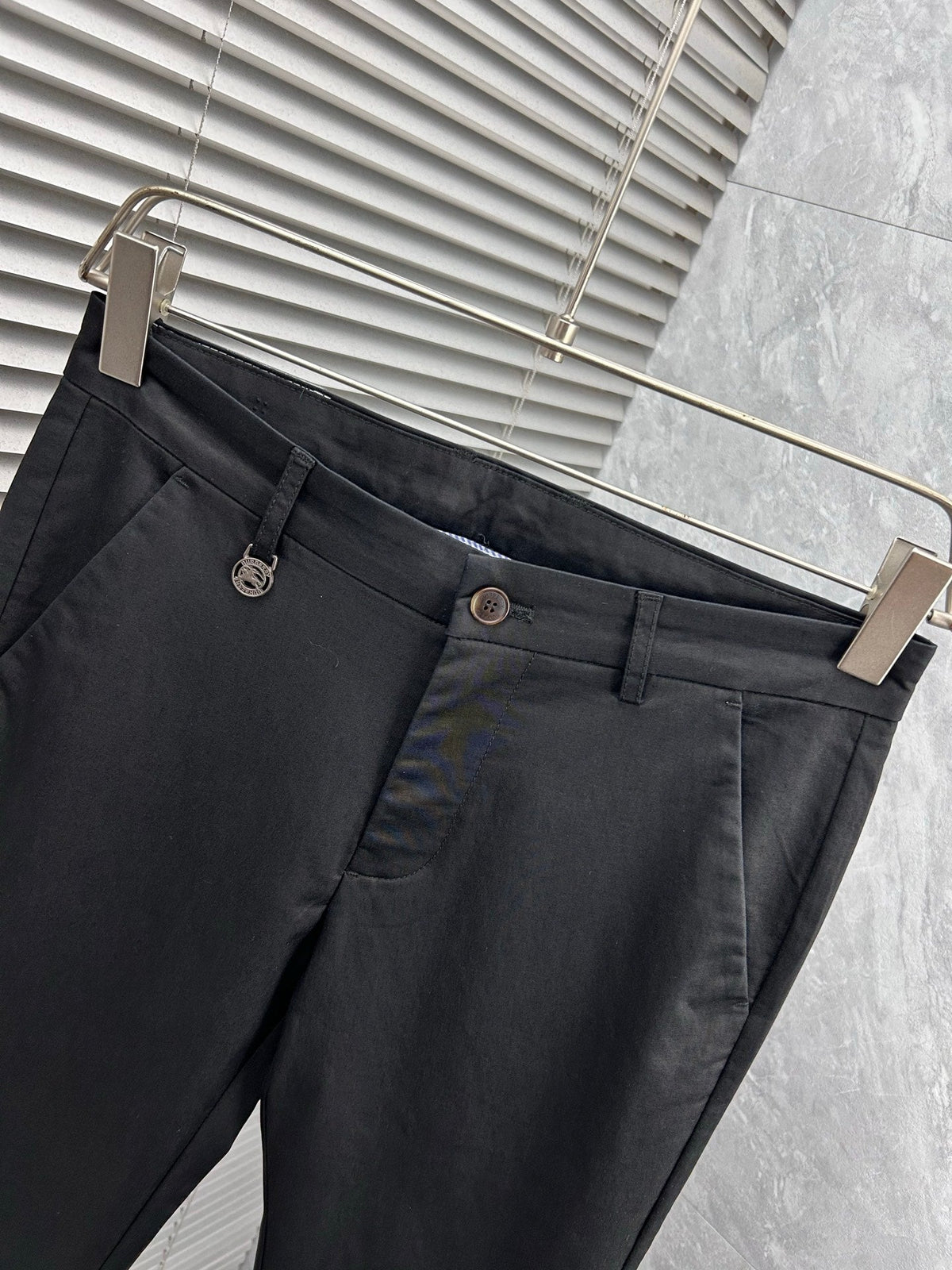 Burberry Tailored Casual Trousers – 2025SS