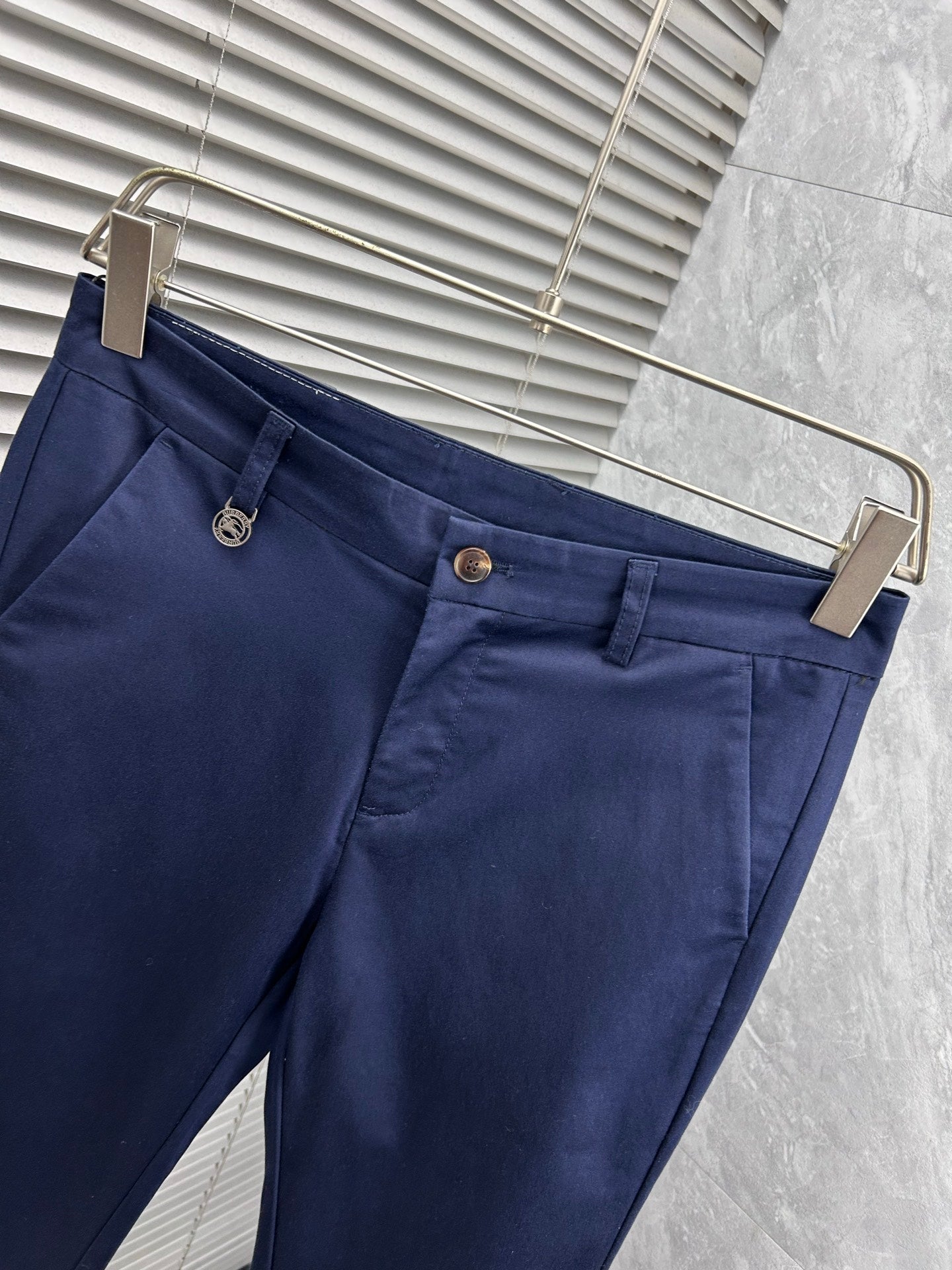 Burberry Tailored Casual Trousers – 2025SS