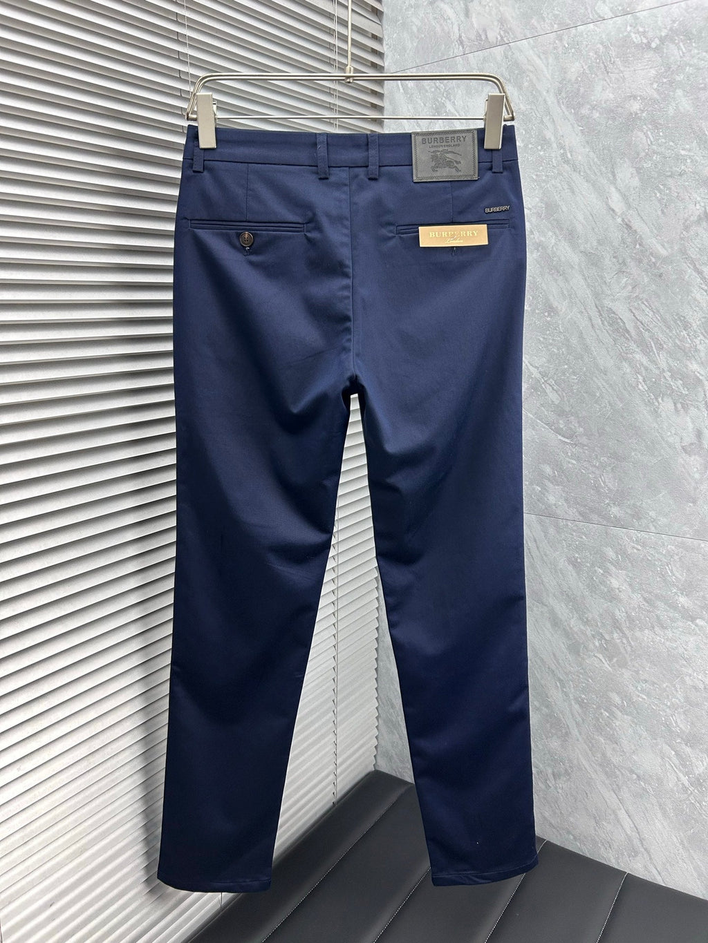 Burberry Tailored Casual Trousers – 2025SS