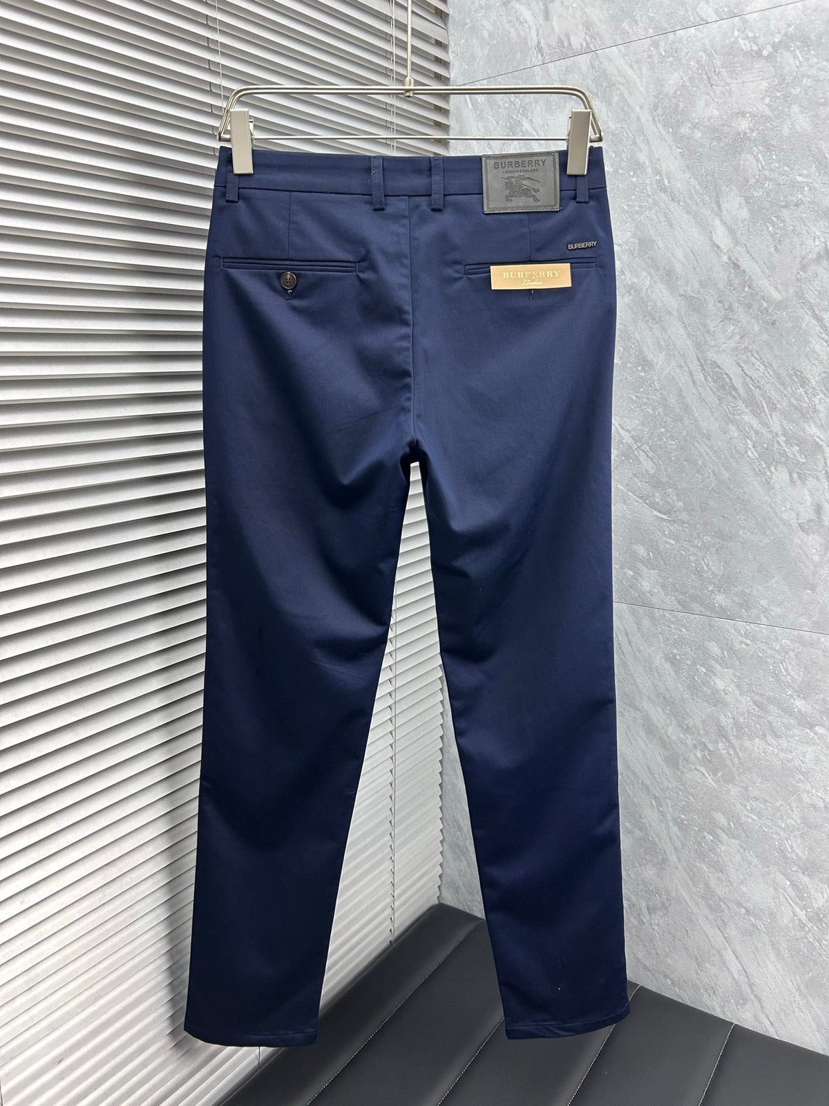 Burberry Tailored Casual Trousers – 2025SS