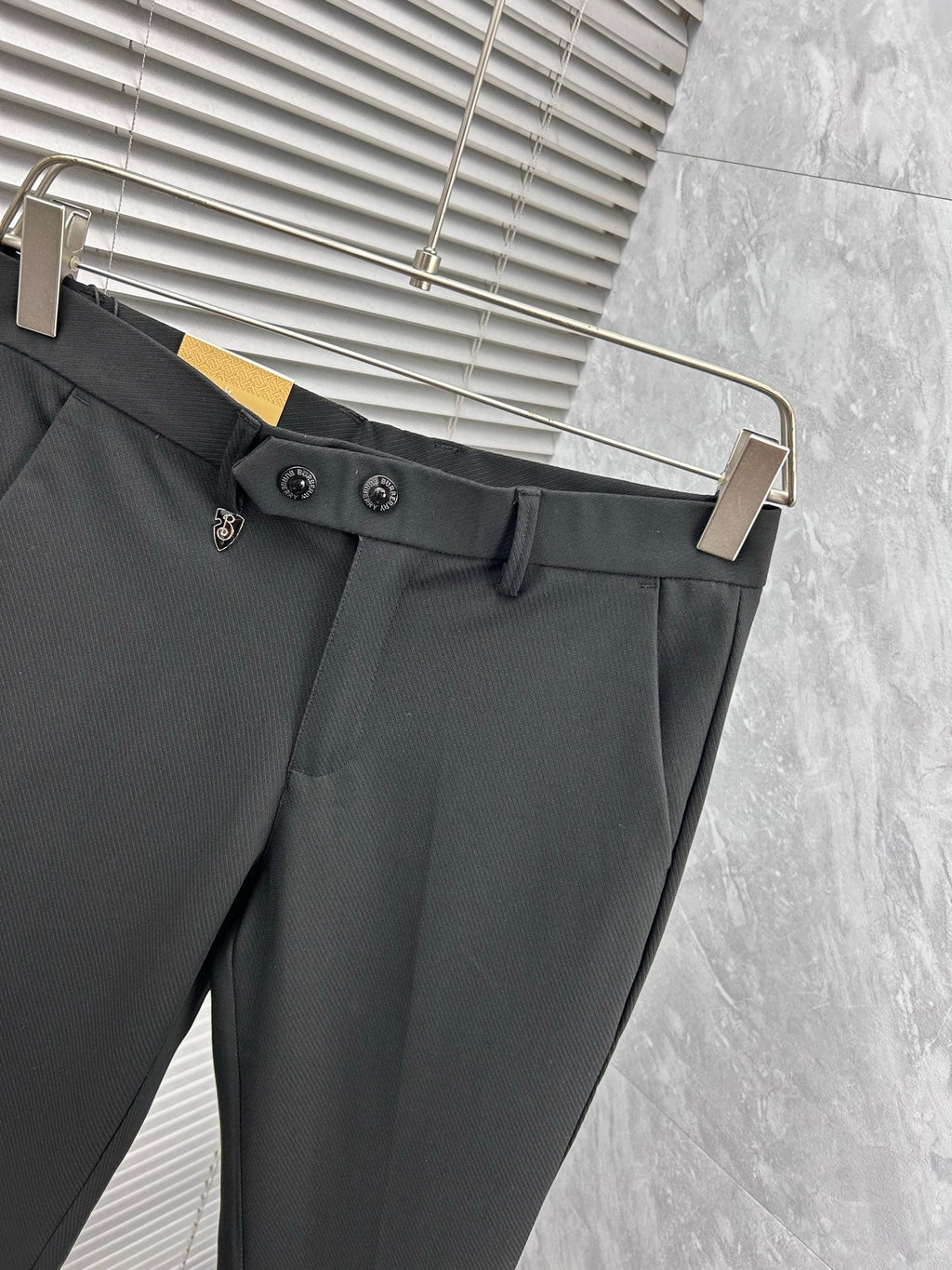 Burberry Tailored Casual Trousers – 2025SS