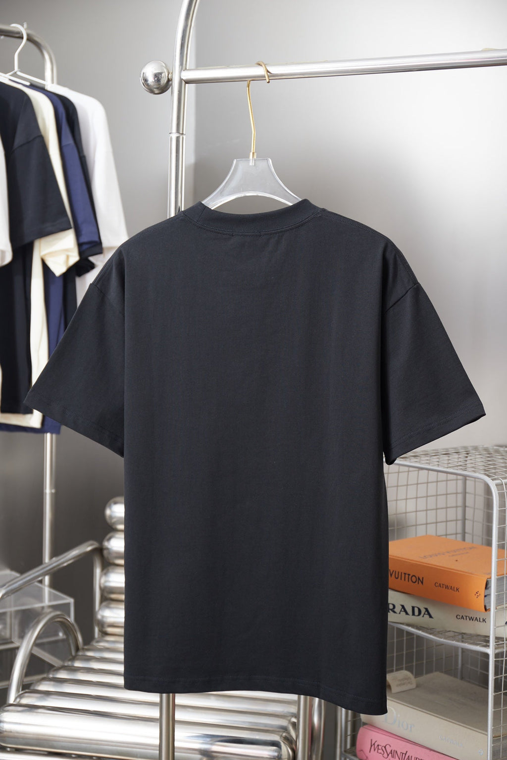 Dior Embroidered Logo Print T-Shirt – 25SS Early Spring Collection