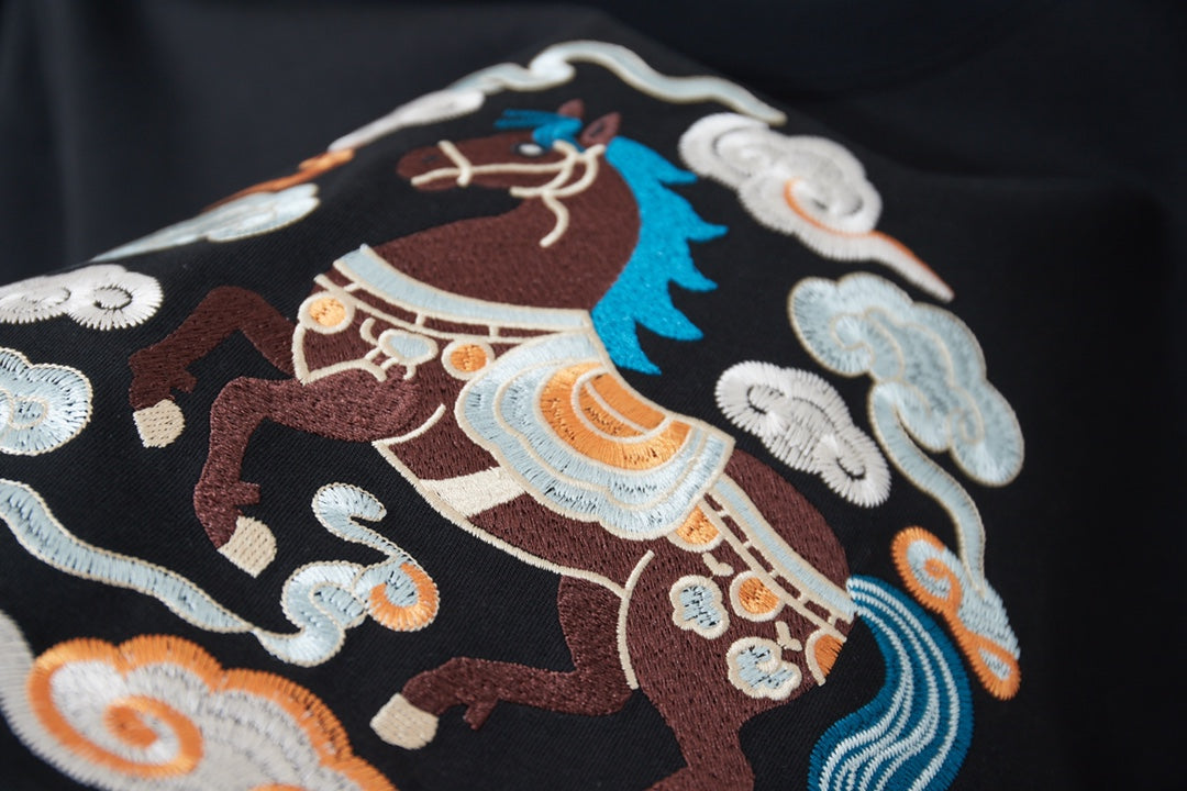 Dior Cloud Warhorse Logo Embroidered T-Shirt – Early Spring Year of the Horse Limited Edition – 26SS