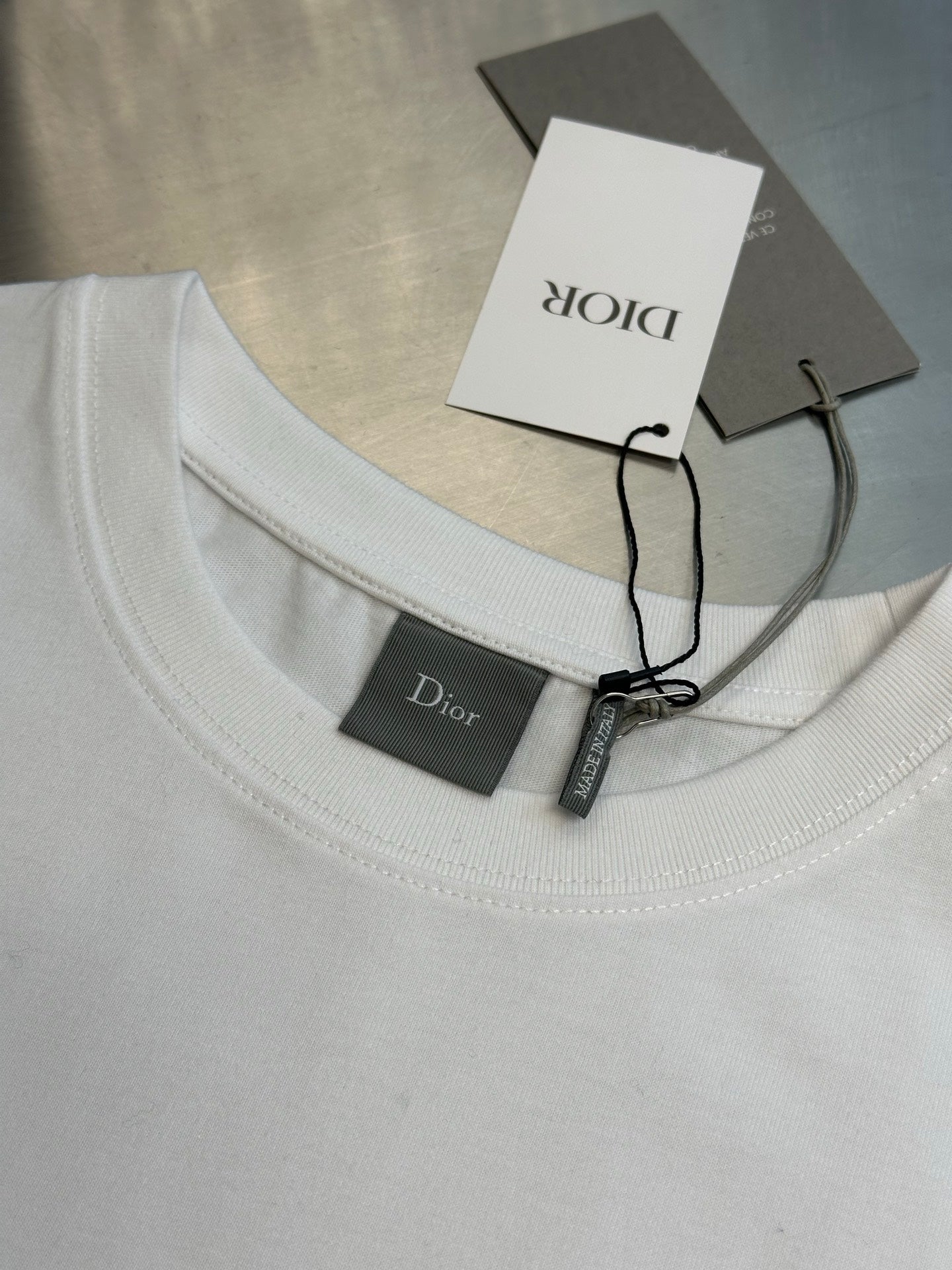 Dior Daisy Embroidered Short-Sleeved T-Shirt