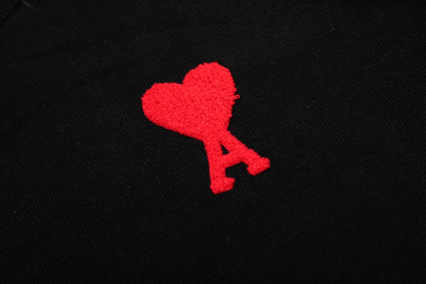 Ami Paris Classic Heart Embroidered Knit T-Shirt – 2025SS