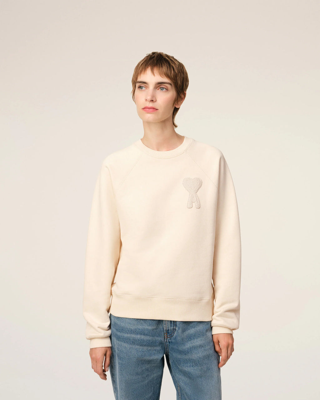 AMI Paris Ami de Coeur Raglan Crewneck Sweatshirt – 25FW