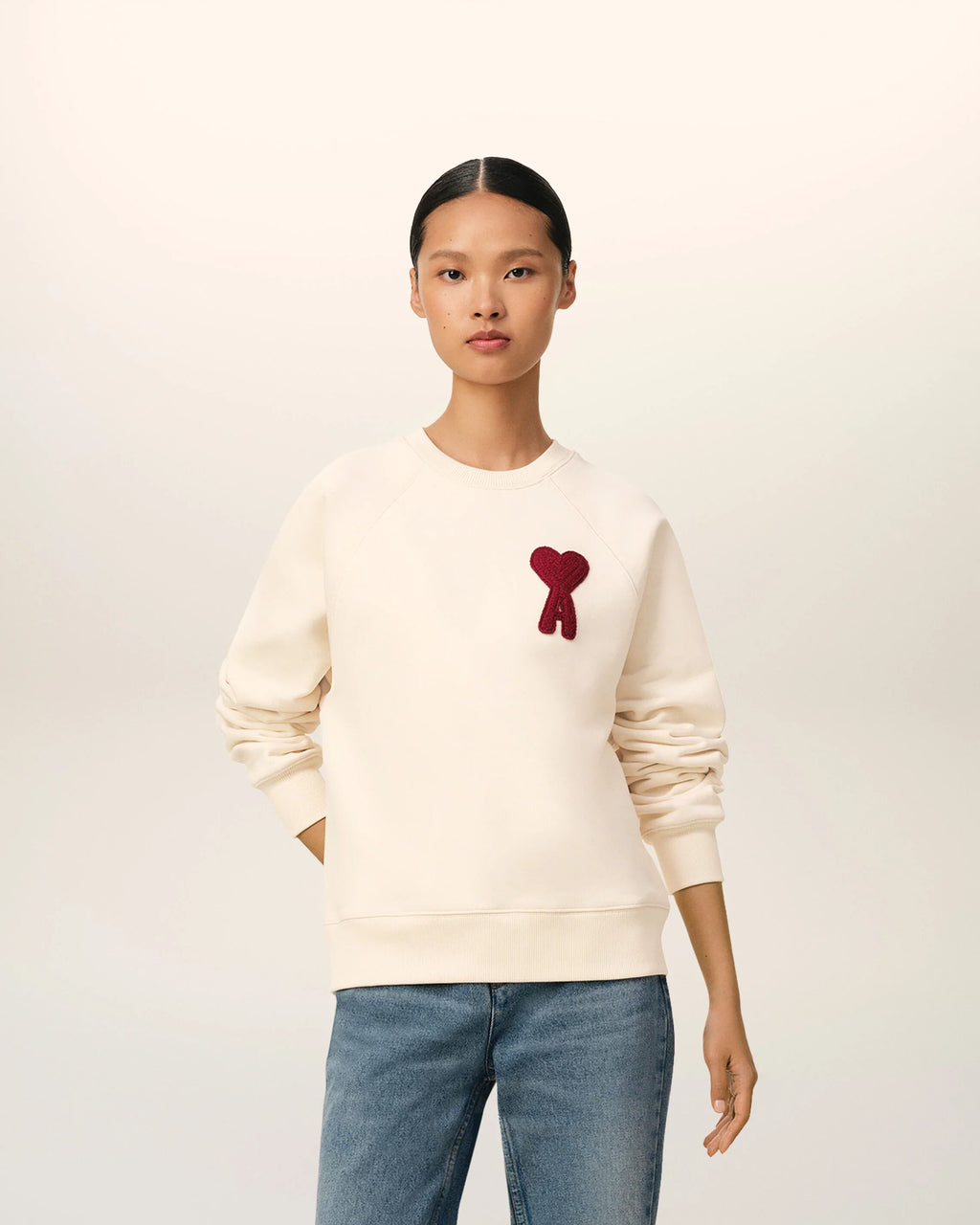 AMI Paris Ami de Coeur Raglan Crewneck Sweatshirt – 25FW