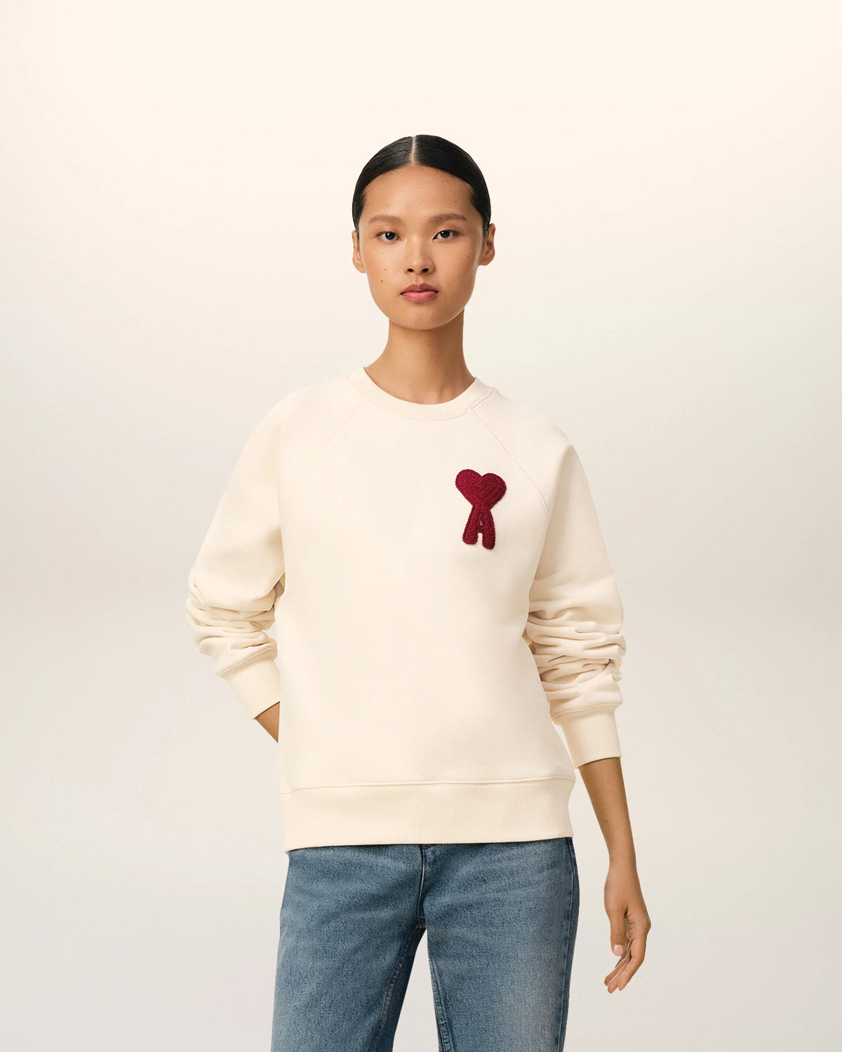 AMI Paris Ami de Coeur Raglan Crewneck Sweatshirt – 25FW