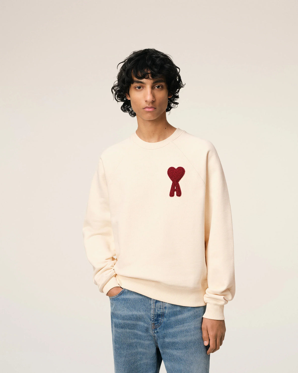 AMI Paris Ami de Coeur Raglan Crewneck Sweatshirt – 25FW