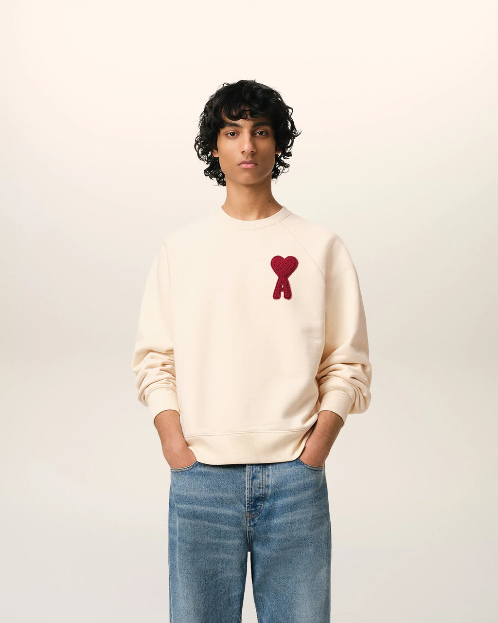 AMI Paris Ami de Coeur Raglan Crewneck Sweatshirt – 25FW