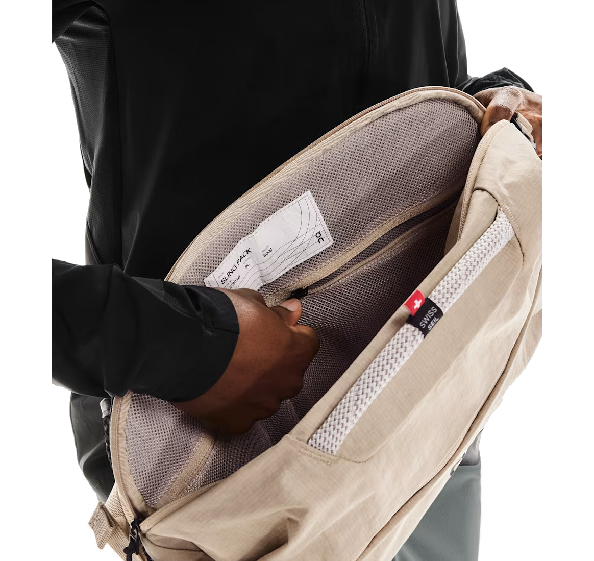 ON Sling Pack 9L Sand/Black